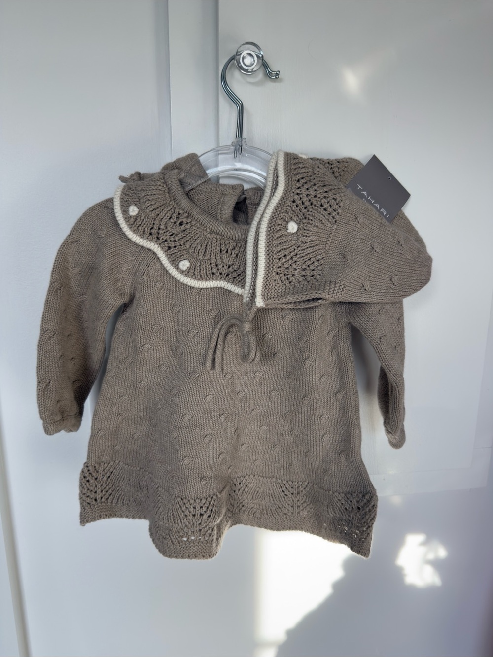 NWT - Tahari Taupe Knit Baby Dress with Matching Hat & Bloomers 0-3 Months